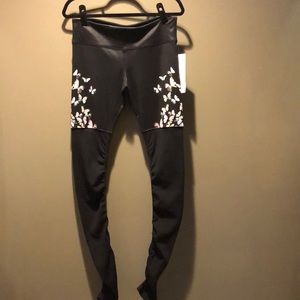 Women’s workout leggings - butterflies